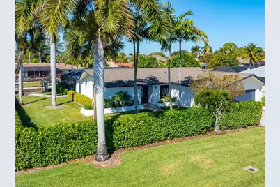 27080 Flossmoor Dr, Bonita Springs, FL 34135 - Photo 2