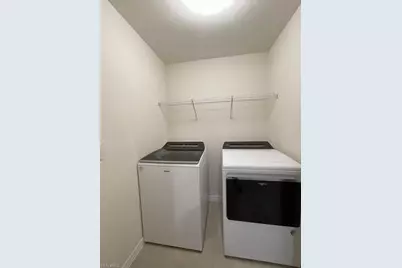 9018 S Castle Cir, Labelle, FL 33935 - Photo 10