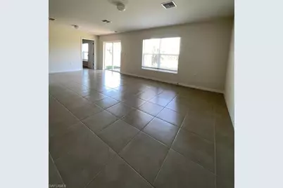 9018 S Castle Cir, Labelle, FL 33935 - Photo 2