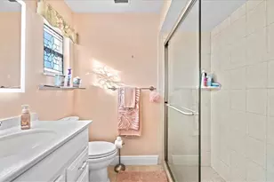 511 SE 34th Terrace, Cape Coral, FL 33904 - Photo 8