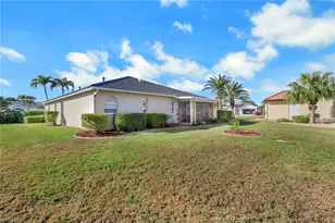 7581 Cameron Cir, Fort Myers, FL 33912 - Photo 26