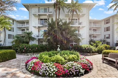 2800 Gulf Shore Blvd N #305, Naples, FL 34103 - Photo 24