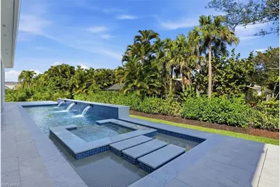 623 Park Shore Dr, Naples, FL 34103 - Photo 42