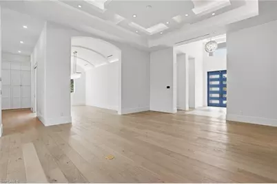 623 Park Shore Dr, Naples, FL 34103 - Photo 4