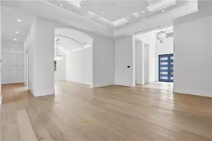 623 Park Shore Dr, Naples, FL 34103 - Photo 4