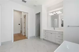 623 Park Shore Dr, Naples, FL 34103 - Photo 18