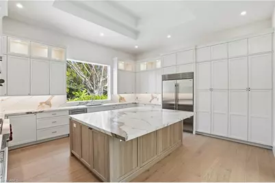 623 Park Shore Dr, Naples, FL 34103 - Photo 12