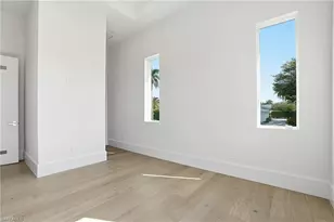 623 Park Shore Dr, Naples, FL 34103 - Photo 24