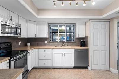 822 SW 48th Ter #102, Cape Coral, FL 33914 - Photo 8