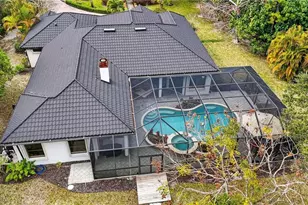 2360 19th St SW, Naples, FL 34117 - Photo 8