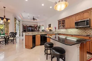 625 Mooring Line Dr, Naples, FL 34102 - Photo 6