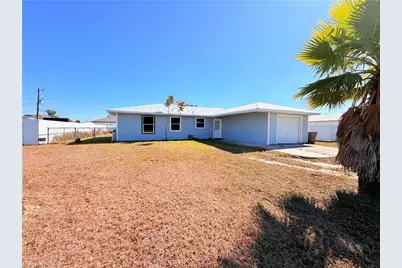 419 NE 16th Pl, Cape Coral, FL 33909 - Photo 2