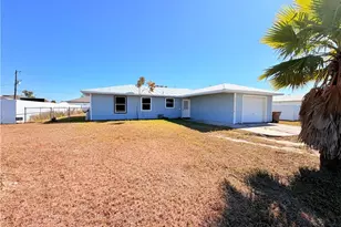 419 NE 16th Pl, Cape Coral, FL 33909 - Photo 2