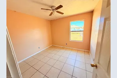 419 NE 16th Pl, Cape Coral, FL 33909 - Photo 16