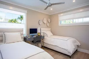 536 2nd St S, Naples, FL 34102 - Photo 8