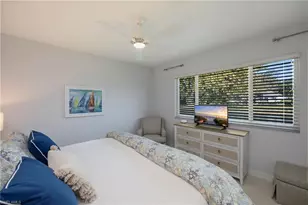 637 Shoreline Dr, Naples, FL 34119 - Photo 18