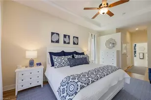 637 Shoreline Dr, Naples, FL 34119 - Photo 12