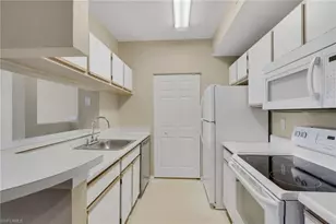 6321 Aragon Way, Fort Myers, FL 33966 - Photo 10