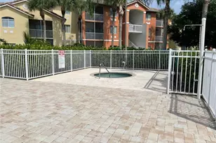 6321 Aragon Way, Fort Myers, FL 33966 - Photo 28