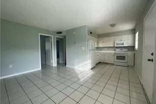 3325 Airport Rd N, Naples, FL 34105 - Photo 4