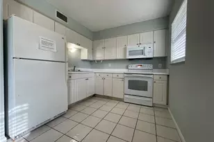 3325 Airport Rd N, Naples, FL 34105 - Photo 20