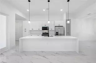 2113 Grayson Ave, Alva, FL 33920 - Photo 6