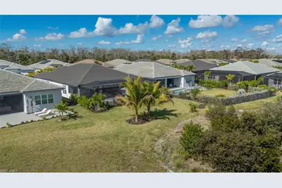 12128 Eucalyptus Way, Naples, FL 34120 - Photo 4