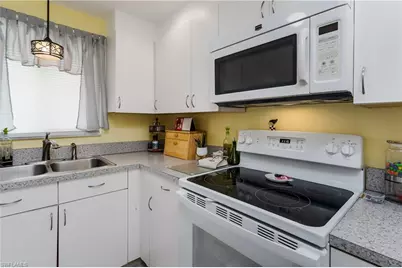 1010 Manatee Rd #B304, Naples, FL 34114 - Photo 12