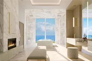 6869 Grenadier Blvd, Naples, FL 34108 - Photo 4