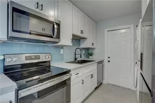 4518 W Alhambra Cir, Naples, FL 34103 - Photo 6