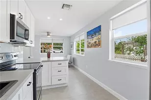 4518 W Alhambra Cir, Naples, FL 34103 - Photo 16