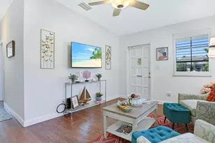 784 11th St N, Naples, FL 34102 - Photo 8