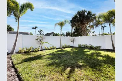 784 11th St N, Naples, FL 34102 - Photo 28
