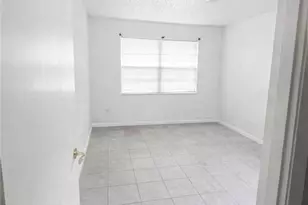 852 Ashland St E, Lehigh Acres, FL 33974 - Photo 4