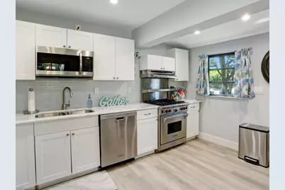 1014 Broad Ave N, Naples, FL 34102 - Photo 12