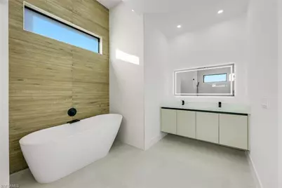 141 SE 21st St, Cape Coral, FL 33990 - Photo 22