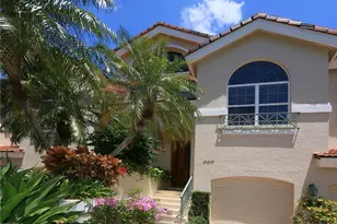 267 Colonade Cir, Naples, FL 34103 - Photo 2