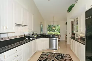 267 Colonade Cir, Naples, FL 34103 - Photo 10
