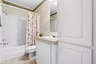 289 Riverwood Rd, Naples, FL 34114 - Photo 24