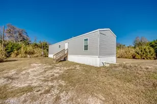 7711 Suncoast Dr, North Fort Myers, FL 33917 - Photo 36