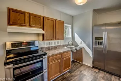 7711 Suncoast Dr, North Fort Myers, FL 33917 - Photo 12