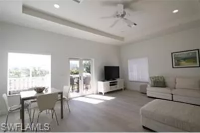 11002 Vanderbilt Dr, Naples, FL 34108 - Photo 8