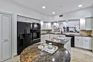 11832 Quail Village Way, Naples, FL 34119 - Photo 12