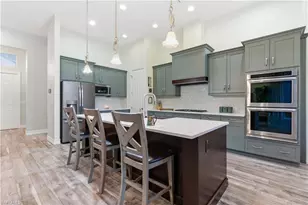 2935 2nd Ave NE, Naples, FL 34120 - Photo 12