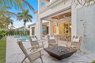 570 Harbour Dr, Naples, FL 34103 - Photo 36