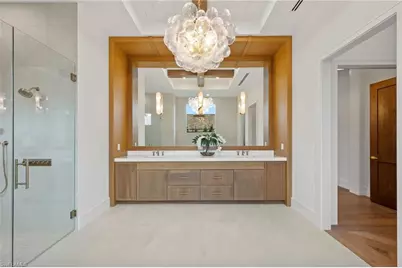 570 Harbour Dr, Naples, FL 34103 - Photo 22