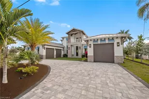 570 Harbour Dr, Naples, FL 34103 - Photo 40