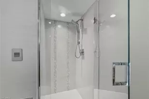 5555 Heron Point Dr, Naples, FL 34108 - Photo 26