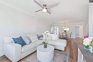 476 Bristle Cone Ln, Naples, FL 34113 - Photo 6