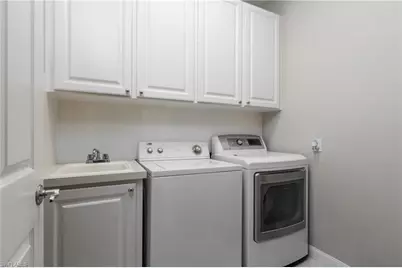 28700 Alessandria Cir, Bonita Springs, FL 34135 - Photo 32